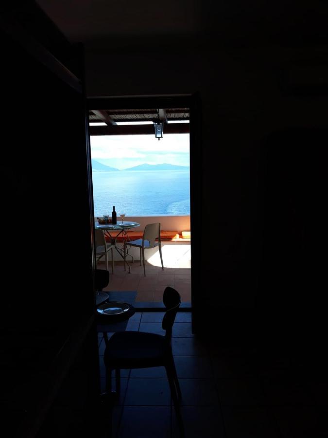 Residence Gregory Filicudi Pecorini Exterior foto